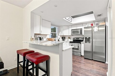 Touwnhouse à vendre à Clearwater, Floride: 2 chambres, 141.4 m2 № 2304710 - photo 6