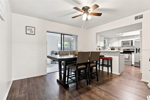Touwnhouse à vendre à Clearwater, Floride: 2 chambres, 141.4 m2 № 2304710 - photo 4
