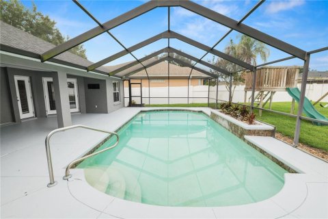 Casa en venta en Lakeland, Florida, 4 dormitorios, 222.41 m2 № 2157600 - foto 3