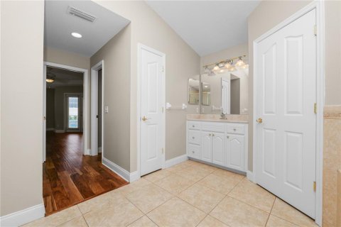 Casa en venta en Lakeland, Florida, 4 dormitorios, 222.41 m2 № 2157600 - foto 28