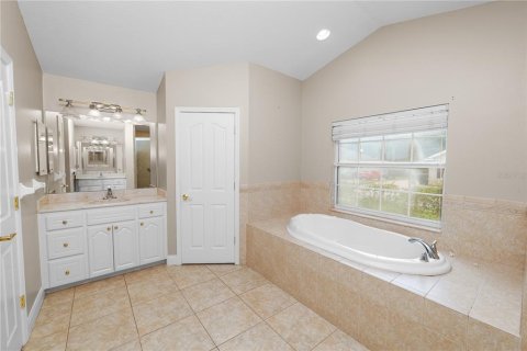 Casa en venta en Lakeland, Florida, 4 dormitorios, 222.41 m2 № 2157600 - foto 30