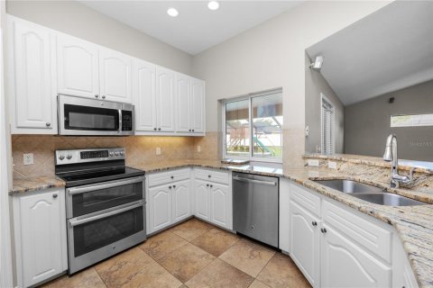 Casa en venta en Lakeland, Florida, 4 dormitorios, 222.41 m2 № 2157600 - foto 4