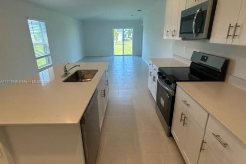 Villa ou maison à louer à Fort Myers, Floride: 3 chambres № 1954249 - photo 5