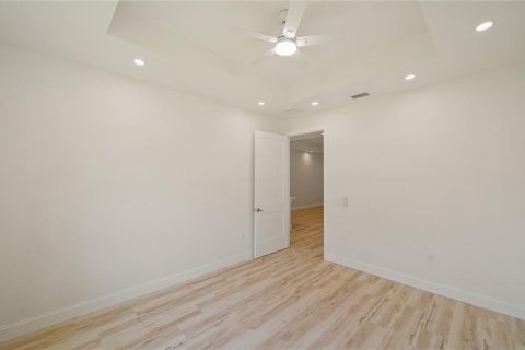 Купить коммерческую недвижимость в Палм-Кост, Флорида 6 спален, 242.47м2, № 1837595 - фото 12