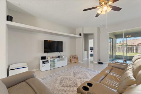 House in Orlando, Florida 4 bedrooms, 257.15 sq.m. № 1723547 - photo 11