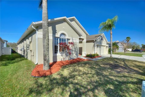 House in Orlando, Florida 4 bedrooms, 257.15 sq.m. № 1723547 - photo 2