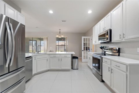 House in Orlando, Florida 4 bedrooms, 257.15 sq.m. № 1723547 - photo 19