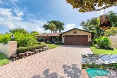 House in Ormond Beach, Florida 3 bedrooms, 132.76 sq.m. № 2302633