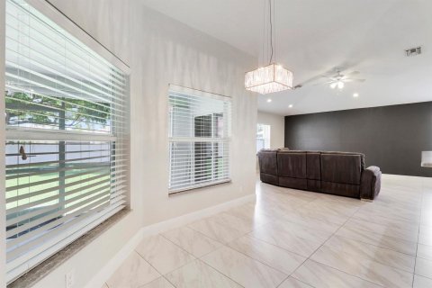 Casa en venta en Lake Worth, Florida, 4 dormitorios, 290.13 m2 № 2087833 - foto 25