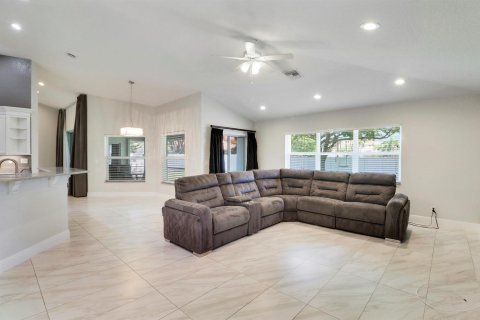 Casa en venta en Lake Worth, Florida, 4 dormitorios, 290.13 m2 № 2087833 - foto 26