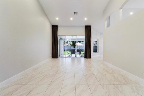 Casa en venta en Lake Worth, Florida, 4 dormitorios, 290.13 m2 № 2087833 - foto 7