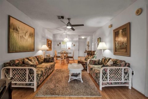 Condo in Bradenton, Florida, 2 bedrooms  № 1576373 - photo 15
