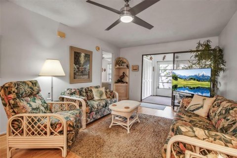 Condo in Bradenton, Florida, 2 bedrooms  № 1576373 - photo 13