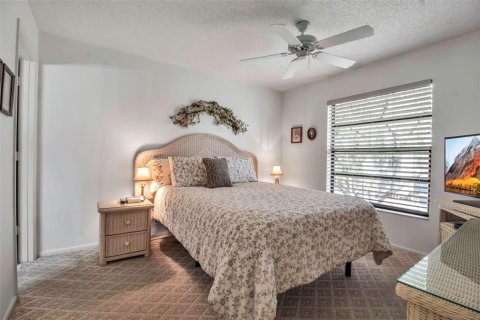 Condo in Bradenton, Florida, 2 bedrooms  № 1576373 - photo 25