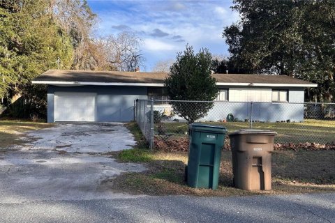 Villa ou maison à Ocala, Floride 3 chambres, 91.42 m2 № 2145082
