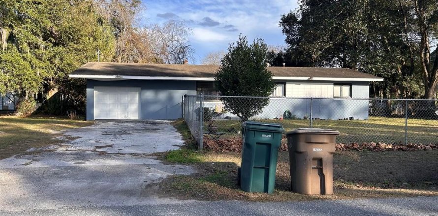 Villa ou maison à Ocala, Floride 3 chambres, 91.42 m2 № 2145082