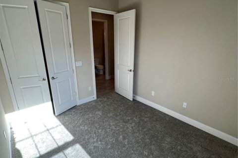 Touwnhouse à vendre à Ormond Beach, Floride: 2 chambres, 142.05 m2 № 2096125 - photo 3
