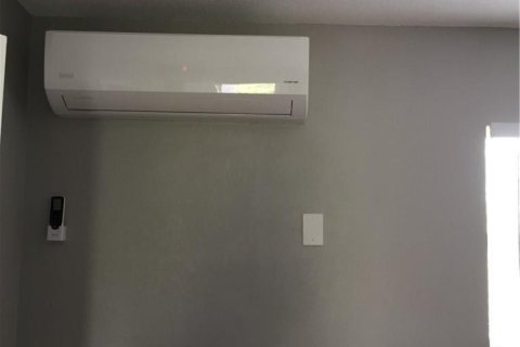 Appartement à louer à Fort Lauderdale, Floride: 1 chambre, 55.74 m2 № 2403813 - photo 4