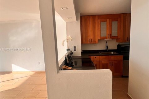 Condominio en alquiler en North Bay Village, Florida, 53.6 m2 № 2054901 - foto 9