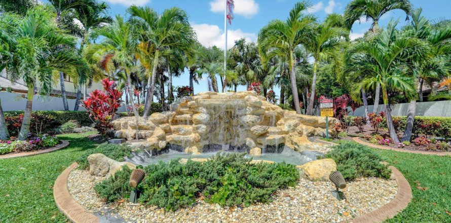 Adosado en Delray Beach, Florida 2 dormitorios, 127.18 m2 № 1133076