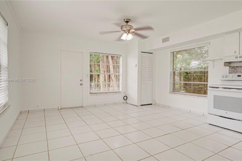 House in Miami, Florida 1 bedroom, 65.03 sq.m. № 1832397 - photo 23