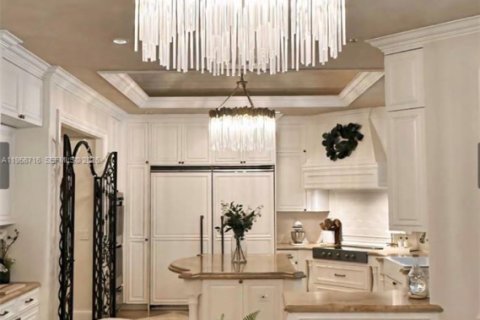 Villa ou maison à vendre à Miami, Floride: 6 chambres, 860.65 m2 № 2153497 - photo 16