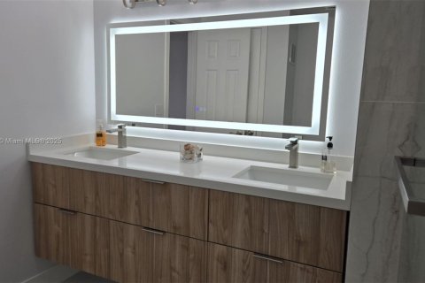 Copropriété à louer à Pembroke Pines, Floride: 3 chambres, 123.56 m2 № 1787061 - photo 28