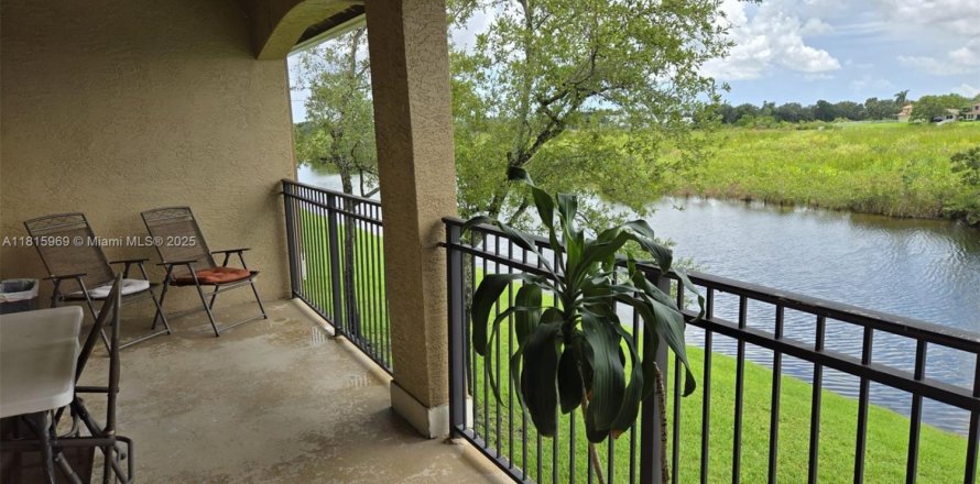 Condo à Pembroke Pines, Floride, 3 chambres № 1787061