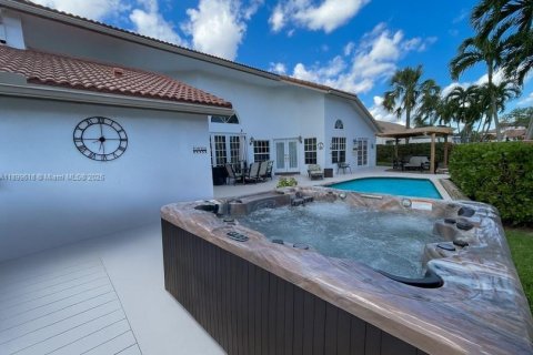Casa en venta en Margate, Florida, 4 dormitorios, 256.04 m2 № 1951623 - foto 4