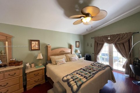 Casa en venta en Margate, Florida, 4 dormitorios, 256.04 m2 № 1951623 - foto 23