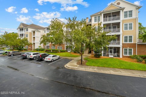 Condo in Jacksonville, Florida, 3 bedrooms  № 847729 - photo 1