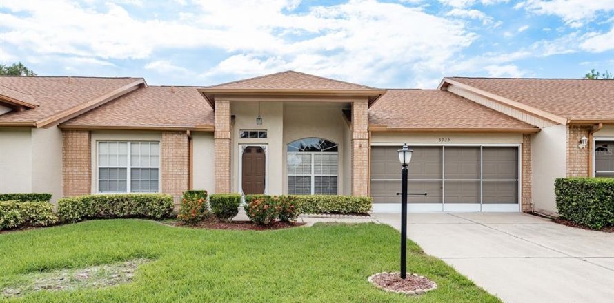 Villa ou maison à New Port Richey, Floride 2 chambres, 143.91 m2 № 1884902