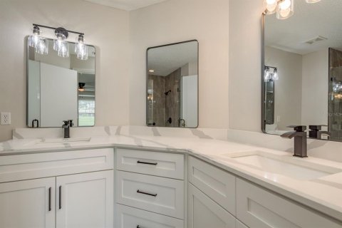 Villa ou maison à vendre à New Port Richey, Floride: 2 chambres, 143.91 m2 № 1884902 - photo 20