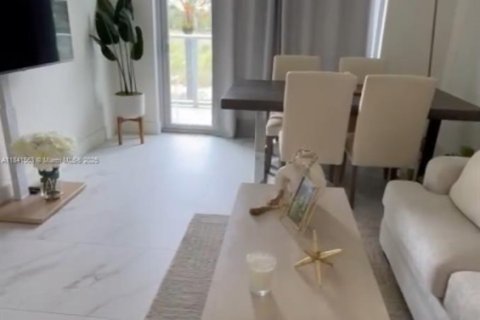 Copropriété à louer à Sunrise, Floride: 1 chambre, 47.66 m2 № 1833758 - photo 2