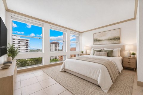 Condo in Coral Gables, Florida  № 2390243 - photo 13