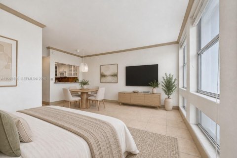 Condo in Coral Gables, Florida  № 2390243 - photo 16