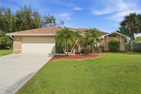 House in North Port, Florida 3 bedrooms, 156.08 sq.m. № 2396220
