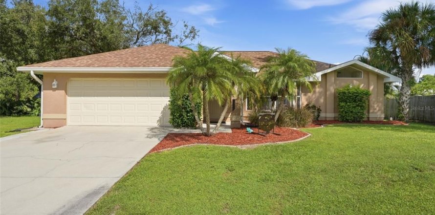House in North Port, Florida 3 bedrooms, 156.08 sq.m. № 2396220