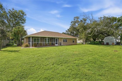 House in North Port, Florida 3 bedrooms, 156.08 sq.m. № 2396220 - photo 26