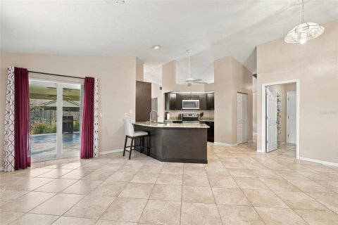 House in North Port, Florida 3 bedrooms, 156.08 sq.m. № 2396220 - photo 13