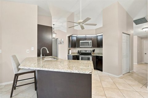 House in North Port, Florida 3 bedrooms, 156.08 sq.m. № 2396220 - photo 7