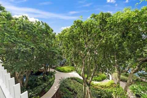 Copropriété à vendre à Miami, Floride: 2 chambres, 121.89 m2 № 1897839 - photo 22