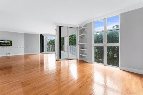 Copropriété à vendre à Miami, Floride: 2 chambres, 121.89 m2 № 1897839 - photo 5