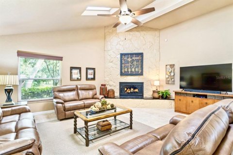 Villa ou maison à vendre à Tarpon Springs, Floride: 4 chambres, 304.35 m2 № 1870728 - photo 8