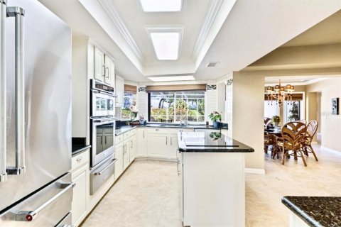 Villa ou maison à vendre à Tarpon Springs, Floride: 4 chambres, 304.35 m2 № 1870728 - photo 13