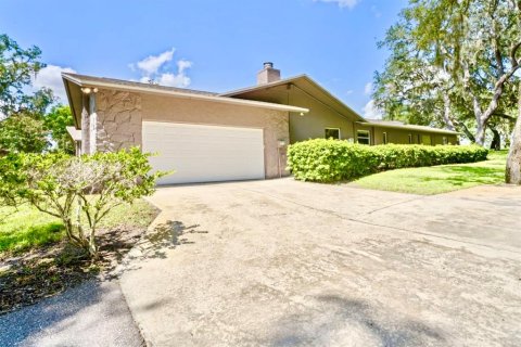 Villa ou maison à vendre à Tarpon Springs, Floride: 4 chambres, 304.35 m2 № 1870728 - photo 4
