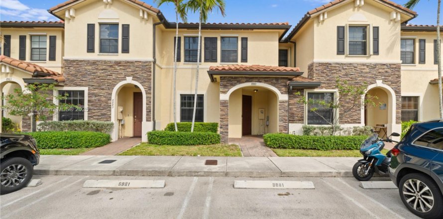 Casa en Hialeah, Florida 3 dormitorios, 146.23 m2 № 1868268