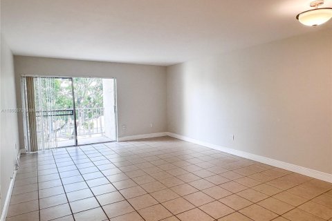 Copropriété à louer à Miami, Floride: 2 chambres, 83.61 m2 № 1927455 - photo 5