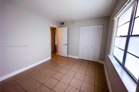 Copropriété à louer à Miami, Floride: 2 chambres, 83.61 m2 № 1927455 - photo 21