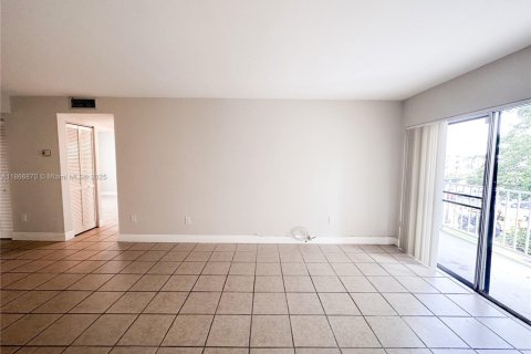 Copropriété à louer à Miami, Floride: 2 chambres, 83.61 m2 № 1927455 - photo 11